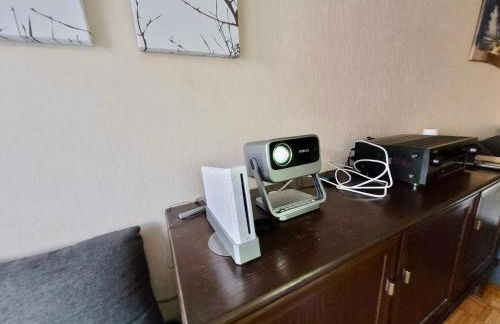 BAT Home Solutions Trier-Euren - alles was ein Hotel nicht bietet - 10 Min zur Altstadt - 98 qm Scheune für 9 Personen mit Sternenhimmel, Wintergarten, Grill und Kino - barrierefrei dank Lift & Auffahrt - Foto 26