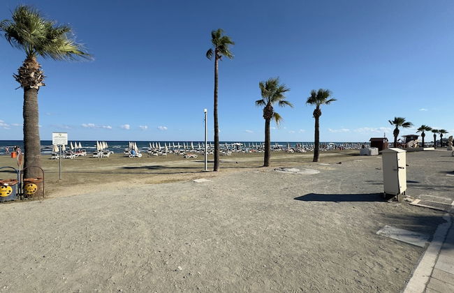 Flora Beachfront Larnaca Finikoudes - Foto 23