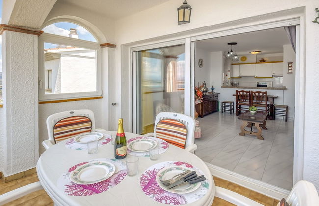 Apartment in Roses Near Cap de Creus - Photo 17