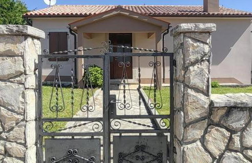 4 Bedroom Stunning Home In Labin - Foto 9