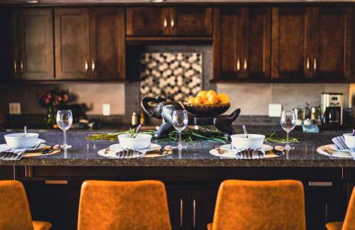 Resort style back yard heated pool and spa - Foto 19