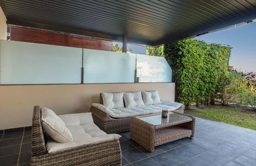 Amazing Two Bedroom Apartment in Los Flamingos, Marbella - Photo 22