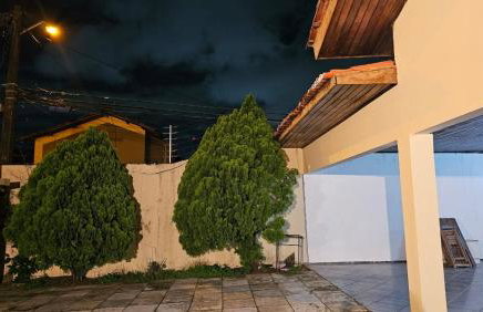 Quartos e suítes casa próximo as praias - Foto 8