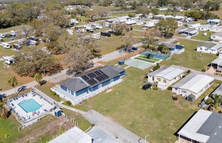 3 Bedroom, Comfy Home Dade City, Gated Community - Foto 8