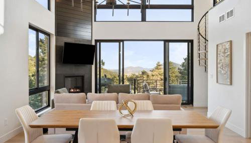 Modern Mountain House with Spa and Scenic Views - Foto 4