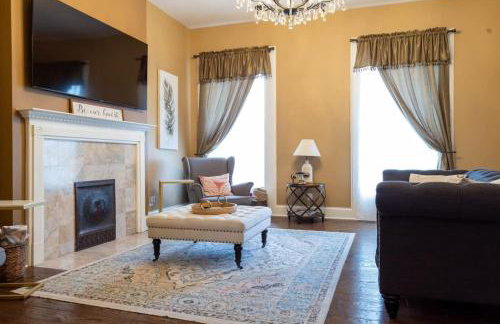 The Lady Emma Lafayette Park with Bowling ABODEbucks - Foto 7