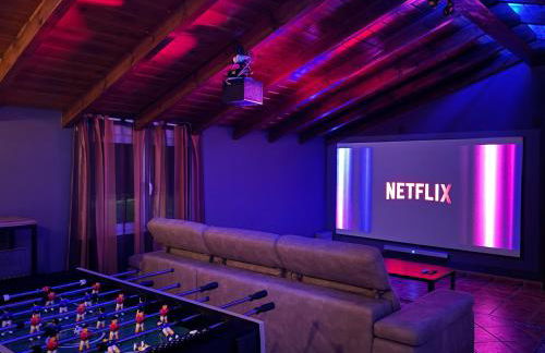 Chalet El Parral - Piscina y Sala de Cine - Photo 10