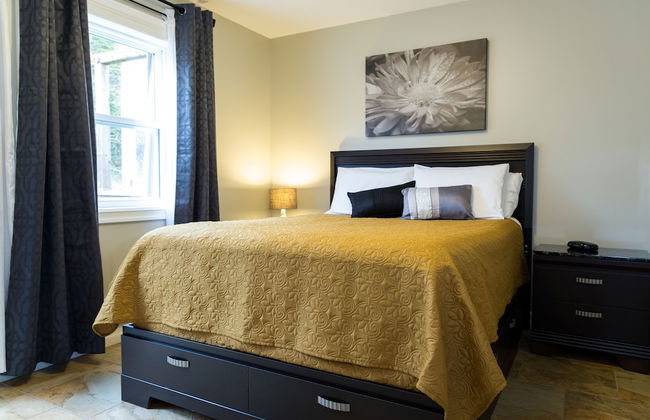 Middle Brook Cottages & Chalets - Photo 9