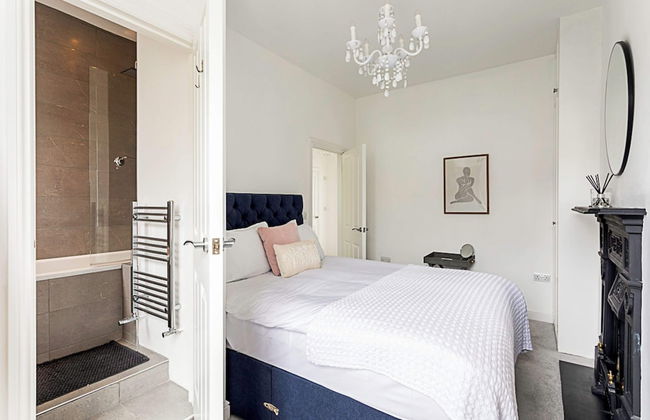 Chic 2-bed Flat in Leafy Clapham South - Foto 1