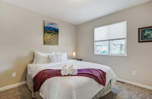 Cresthaven Hall 2 Mins to UCCS Family Fun & BBQ - Foto 21