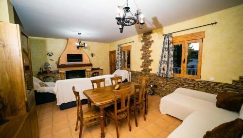 Lujosa Casa Rural el Altico con barbacoa, chimenea y zona infantil - Foto 2