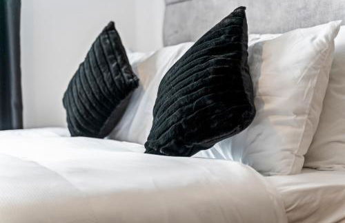 Elite & Elegant 1-Bed City Apartment, Wi-Fi & Netflix, Accommodates 6 - Foto 2