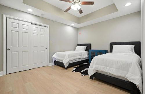 New 2 Bed 2 Bath Condo with Pool at BMS - Foto 21