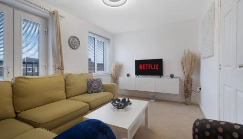 New! Spacious Retreat for 10 Perfect for Families! - Foto 1