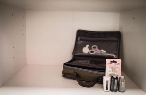 room five - parking, balnéothérapie, place nationale, un havre de paix - Foto 54