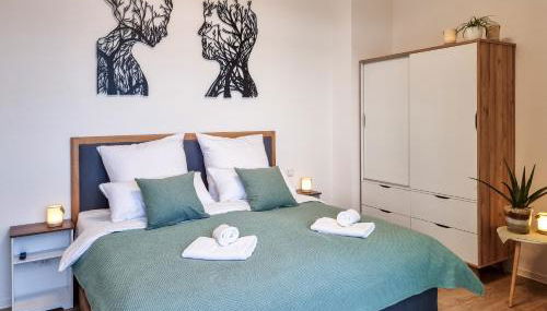 WiLUKA Penthouse mit großer Dachterasse -highspeed Wifi- 24Std Check-In -nachhaltig eingerichtet- Netflix - Photo 5, towels, wardrobe