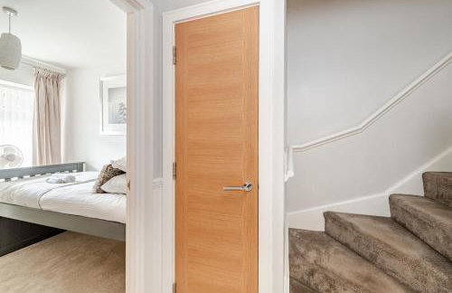 Quayside Home with Seperate Bar and optional access to Beach Hut - Foto 37