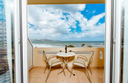 Asterina Seaside Apartments - Photo 1