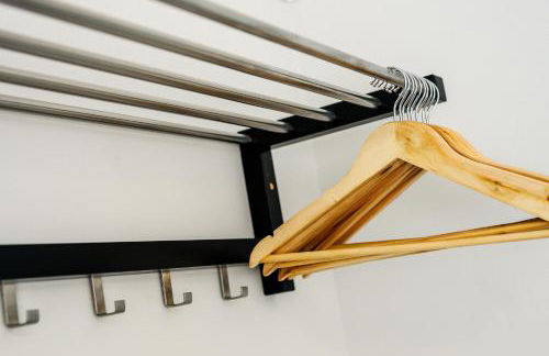 Balfour House - Air Host & Stay - Sleeps 8, free parking - Foto 21