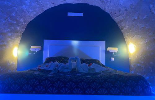 Trog'Love: Balnéo détente dans une troglodyte - Foto 17