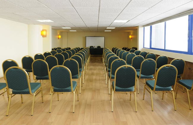 MR Mar Suites - Photo 12