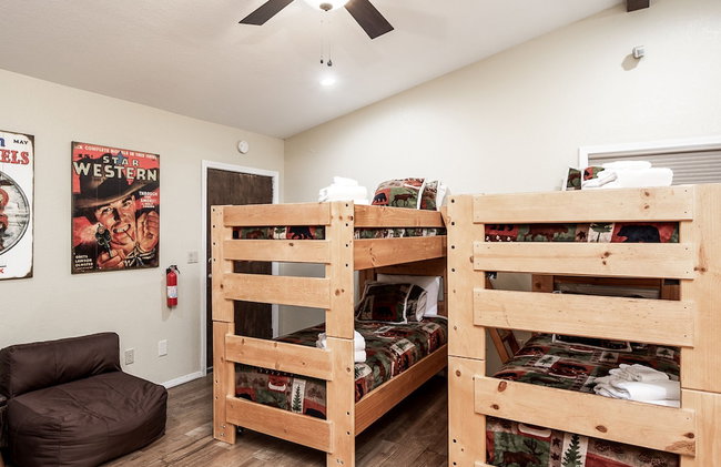 Midtown Riverfront by Ruidoso Vacation Rentals - Foto 21