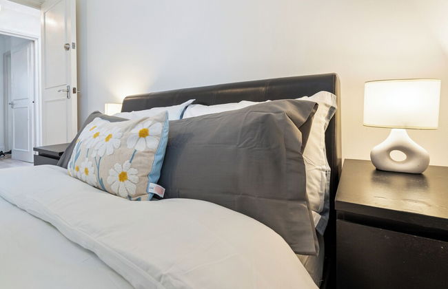 Charming London Apartment With 2 Bedrooms - Photo 9