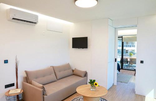 The First Key Luxury & small apartment in the center of Xanthi - Foto 8