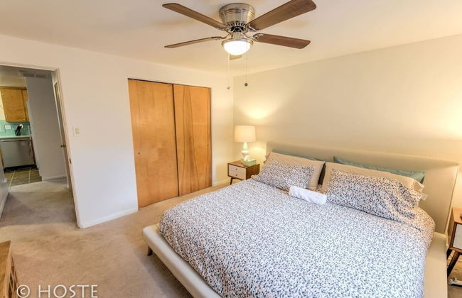 1 Br70's Inspired Comfy Condoclose to Broadmoor - Foto 3