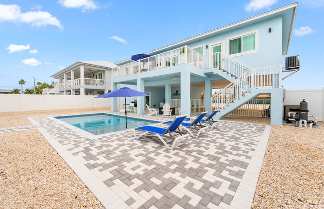 Blue Pearl New Waterfront Haven with Heated Pool ,70 Foot Dock, and More! - Foto 4