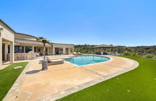 Private Gated 6BR Luxury Estate, Gym, Lake View - Foto 47