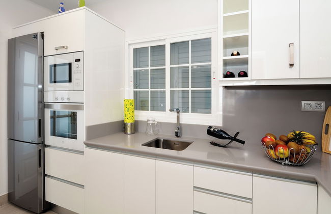 3bed Villa- Pool, Outdoor Dining Terrace, Sea View - Photo 7