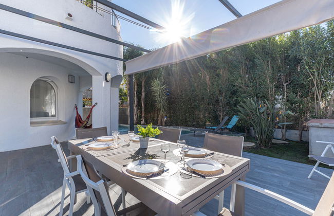 4 bedroom House in Castelló d'Empúries with private pool and garden - Photo 32