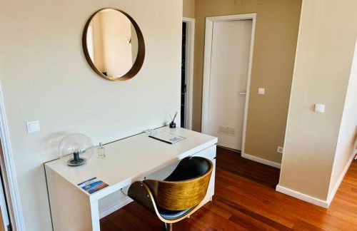 Renovado com AC, 2 WC completos, terraço e garagem - Foto 31