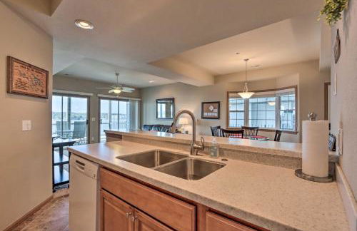 Pool Access and Boat Slip Lake Ozark Condo! - Foto 9