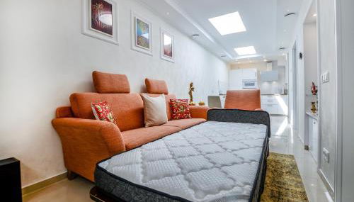 Stylisch und Schick, neue Wohnung, U-Bahn 2 Minuten - Foto 4