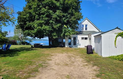 Lil's on the Lake Vintage Cottage on Crystal Lake - Foto 20