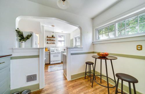 Historic Detroit Bungalow Pet and Family Friendly - Foto 13