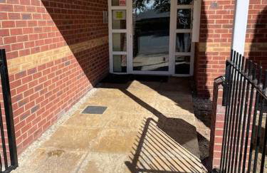 Large 2 bedroom apartment, 4 beds one 1 en-suite, Free parking Nr Chelt Elmore and Quays - Foto 17