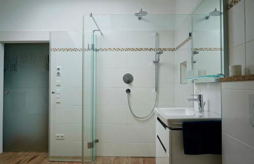 Ferienhaus Am Weitfeld - Ruheoase mit Garten & Bergblick nahe Salzburg - Foto 14