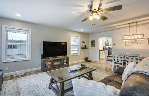 Riverfront Michigan Cottage with Fire Pit and Kayaks! - Foto 4