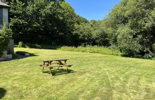 Mill House Fowey set in a creekside hamlet - Photo 28
