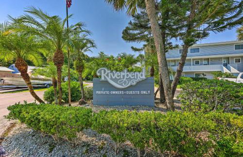 Pool Access and Lanai Riverfront Welaka Condo! - Foto 27