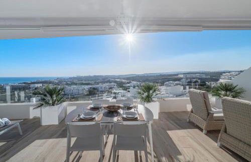 One80 Residences New corner Apartment with amazing sea view to Gibraltar & Africa - Photo 9