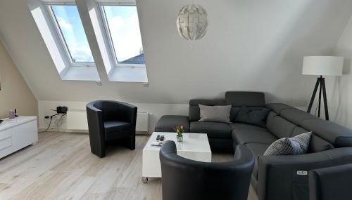 Helle, großzügige Ferienwohnung für 2 - 3 Personen mit Parkplatz + E-Ladestation in Buchholz, Nordheide - Foto 2