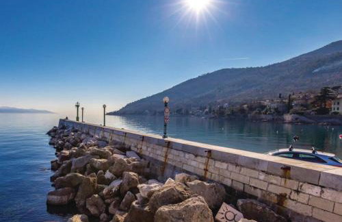 Comfy And Warm Ap With Balcony Surrounded With Beautiful Nature - Foto 18