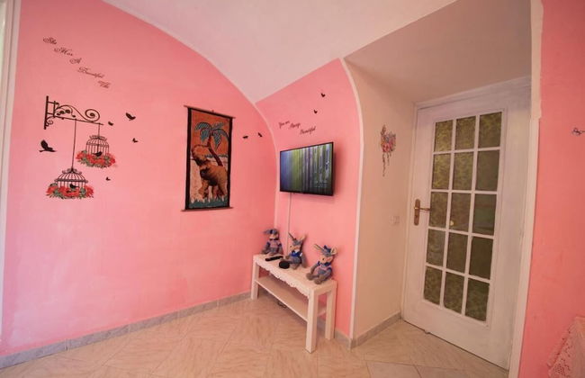 Dolls House Holiday Home - Photo 15