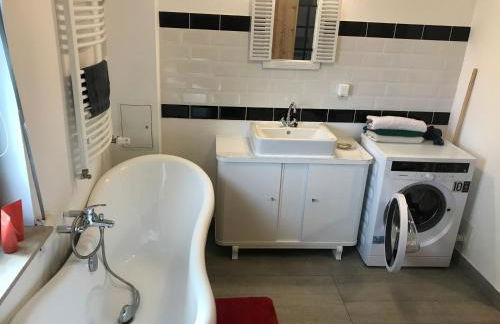 Ferienwohnung Birkenwerder bei Berlin mit Terrasse und kleinem Garten - Foto 8