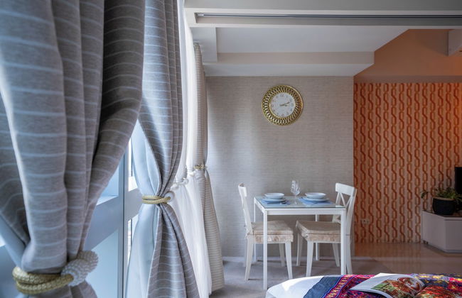 Uptown Park Suites Tower 1 - Photo 31