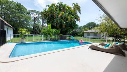 Paradise Pool Villa! Minutes to Beaches & Downtown - Foto 2